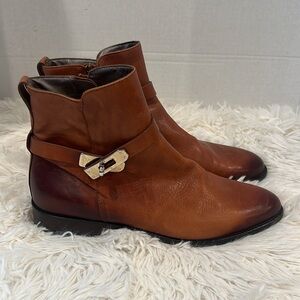 Pertini leather ankle boots. Women’s size 38, converts to 7.5.